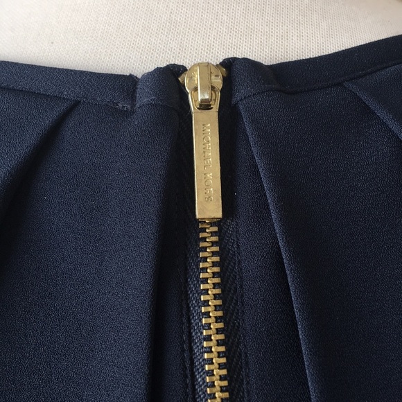 Michael Kors black lovely lace sleeves Blue top size Small - Picture 5 of 6